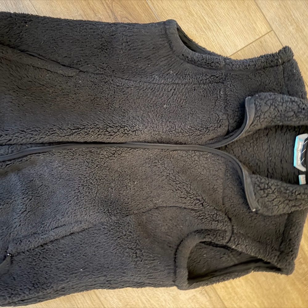 Black Fleece Vest